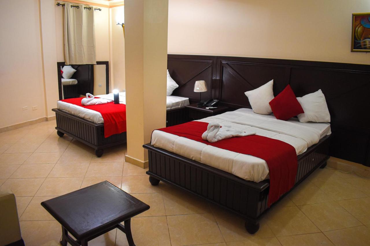 La Pepiniere Hotel Pétionville Extérieur photo