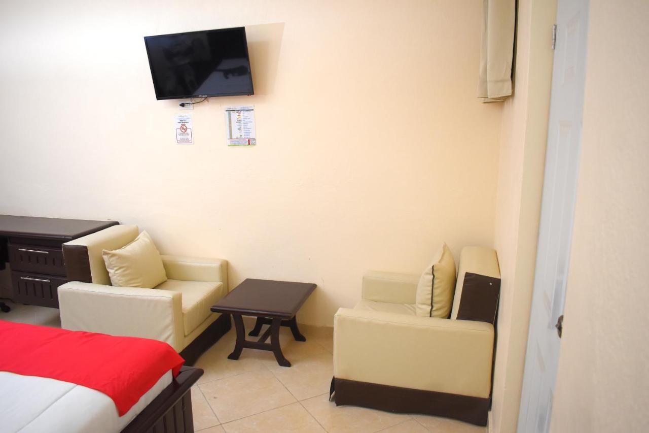 La Pepiniere Hotel Pétionville Extérieur photo