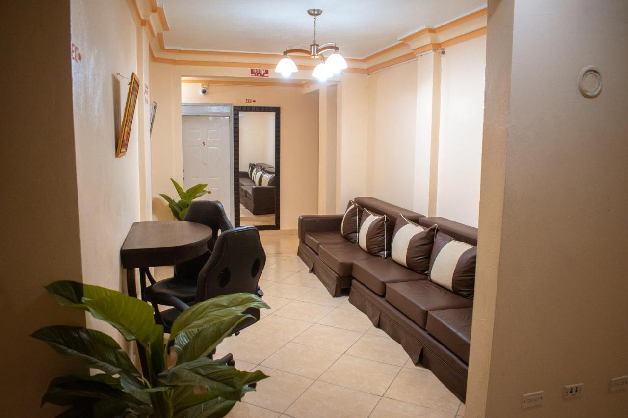 La Pepiniere Hotel Pétionville Extérieur photo