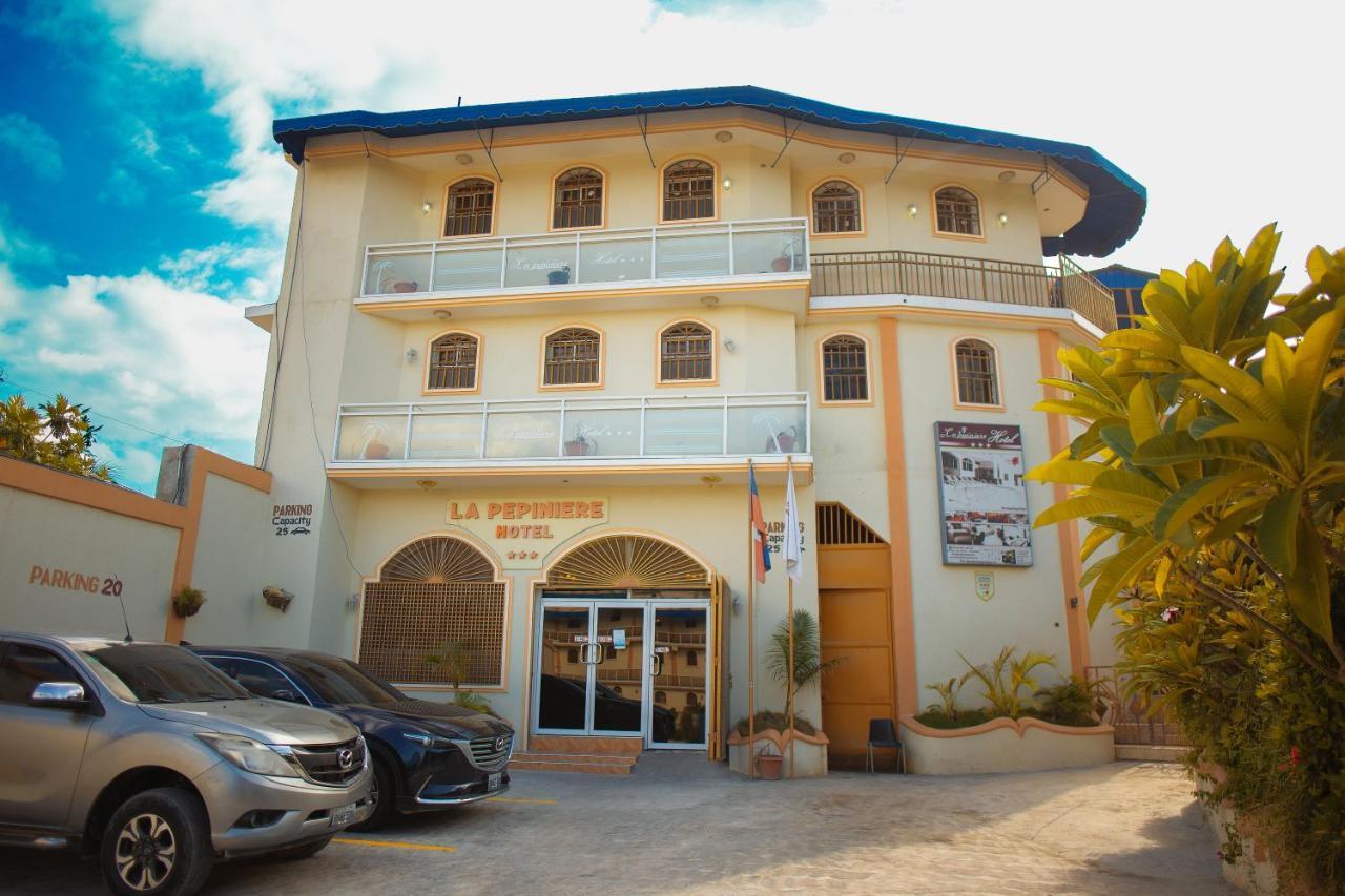 La Pepiniere Hotel Pétionville Extérieur photo
